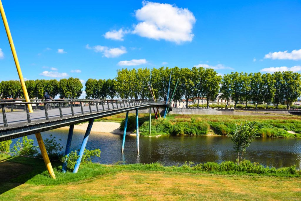 Passerelle à Dax dans les Landes