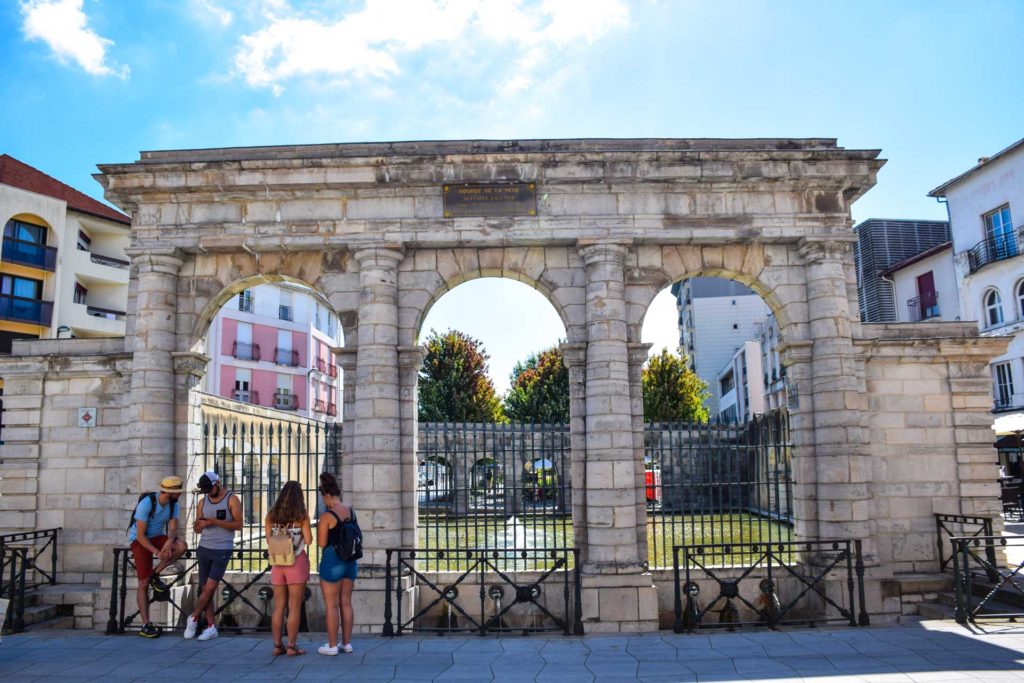 fontaine chaude à Dax dans les Landes